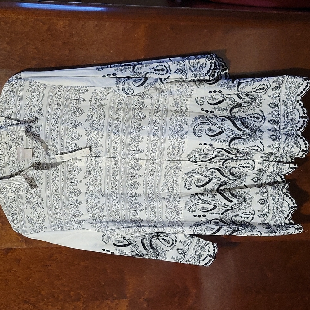 Chico's white blouse with black embroidery and accent Scalloping in size 2